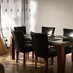 Departamento A Pasos De La Playa, Restaurants Y Comercio